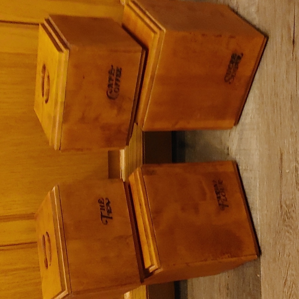 4 Baribo-Maid Canada Canisters